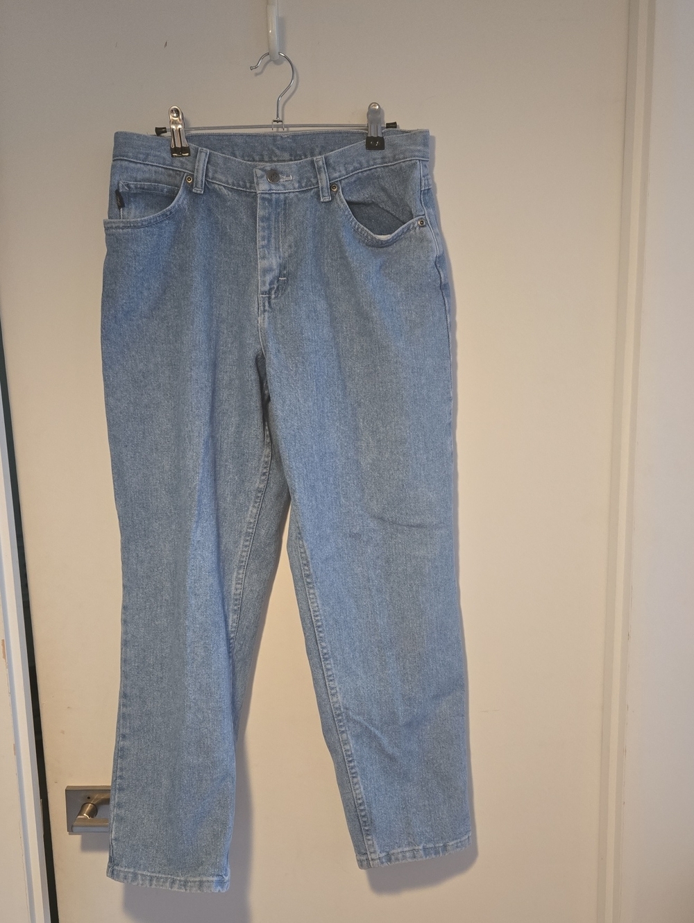 True Vintage 90’s Chic Jeans 10 Petite High Rise Light Blue Denim Wash Tapered
